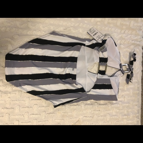 Bathing suit - Picture 2 of 4